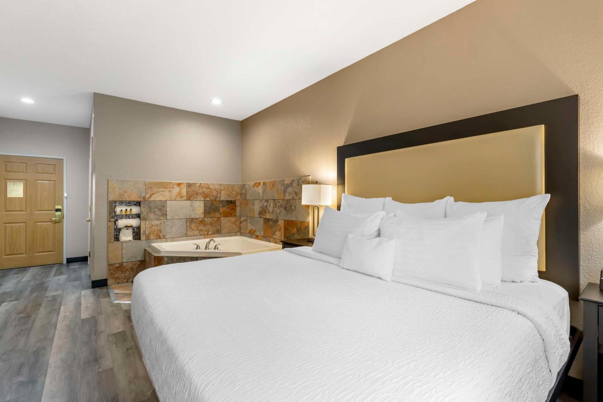 Best Western Plus Des Moines West Inn & Suites Clive Exterior foto