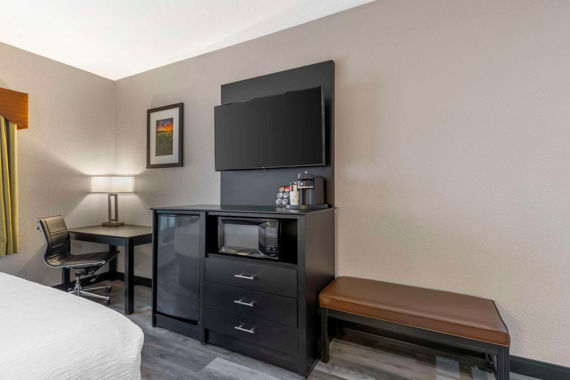 Best Western Plus Des Moines West Inn & Suites Clive Exterior foto